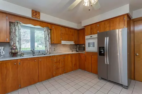 227 N Ogden St, Fall River, MA 02723 photo 20