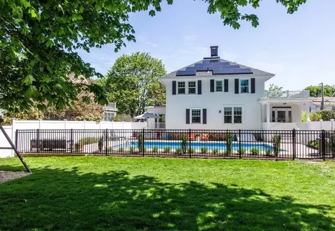 28 Bertram St, Beverly, MA 01915 photo 32