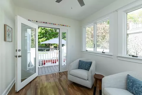 28 Bertram St, Beverly, MA 01915 photo 9