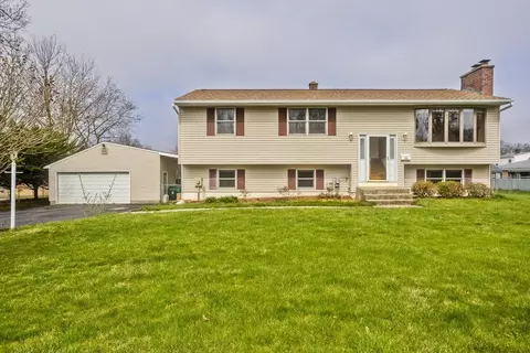 20 Rosemont St, Chicopee, MA 01020