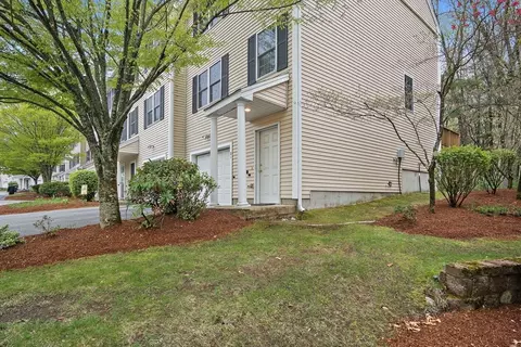 81 Salem Rd #21, Billerica, MA 01821