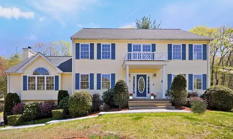 11 Falls Brook Rd, Hudson, MA 01749