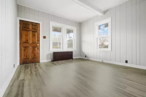 208 Hudson St, New Bedford, MA 02744