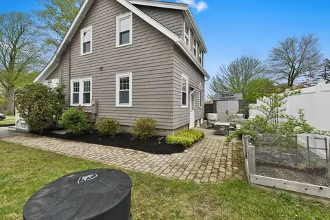 Exterior - 136 W Jersey St, Dedham, MA 02026 photo 6 of 7