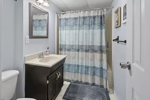 Bath - 4 Balcom Dr, Foxboro, MA 02035 photo 4 of 4