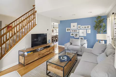 Living - 4 Balcom Dr, Foxboro, MA 02035 photo 2 of 2