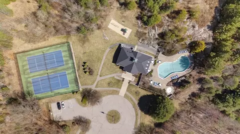 View/Area - 4 Balcom Dr, Foxboro, MA 02035 photo 1 of 2