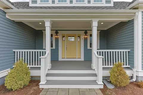 7 Nicklaus Way, Mashpee, MA 02649 photo 2