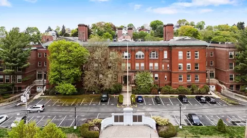 54 Forest St #117, Medford, MA 02155