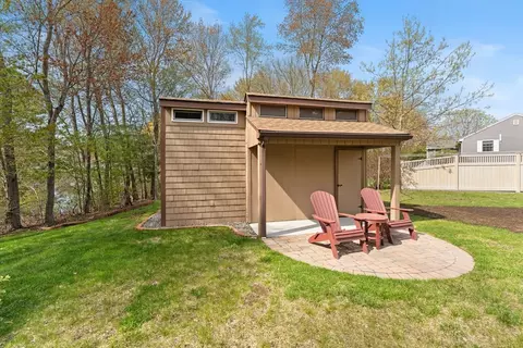 Exterior - 60 Saint Andre Dr, Uxbridge, MA 01569 photo 8 of 11