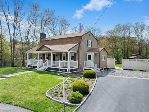 Exterior - 60 Saint Andre Dr, Uxbridge, MA 01569 photo 4 of 11
