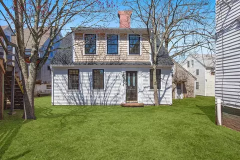 318 Commercial St #1, Provincetown, MA 02657
