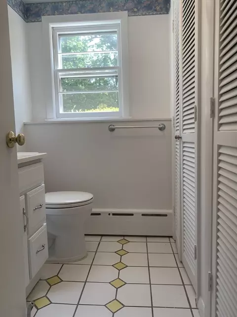 252 Gardner St, Hingham, MA 02043 photo 14