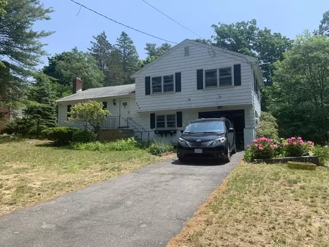 252 Gardner St, Hingham, MA 02043 photo 5