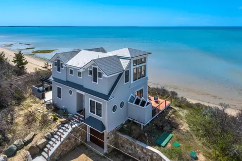 15 West Rd, Eastham, MA 02642