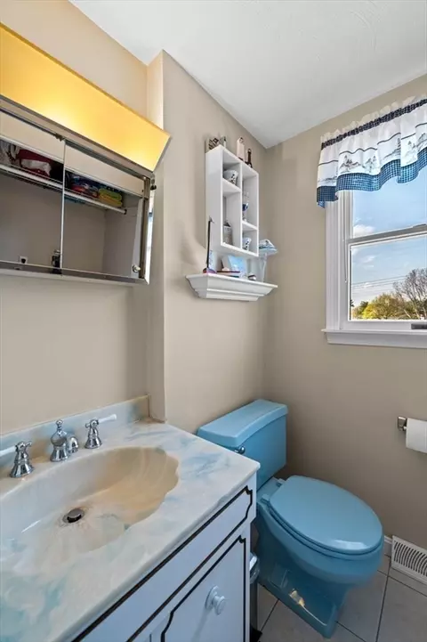 Bath - 12 Jacobs Ave, Danvers, MA 01923 photo 1 of 4