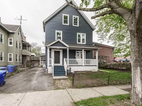 15 Warriner Ave, Springfield, MA 01108