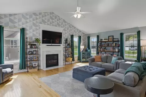 73 Sparrow Way, Raynham, MA 02767 photo 13