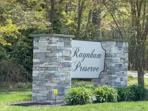 73 Sparrow Way, Raynham, MA 02767