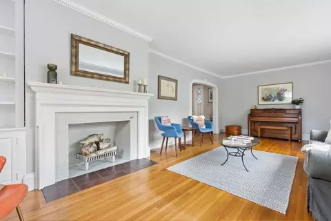 311 Clark Rd, Brookline, MA 02445 photo 4