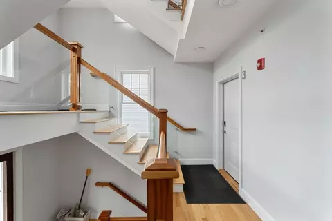 214-216 Eagle St #3, Boston, MA 02128 photo 4
