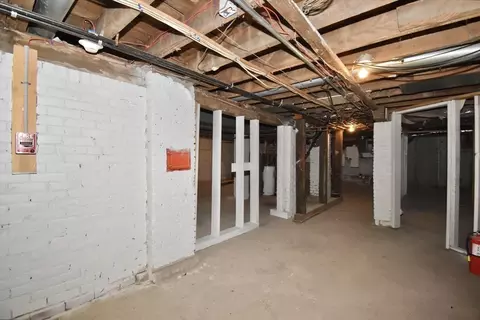 855 Liberty St, Springfield, MA 01104 photo 27