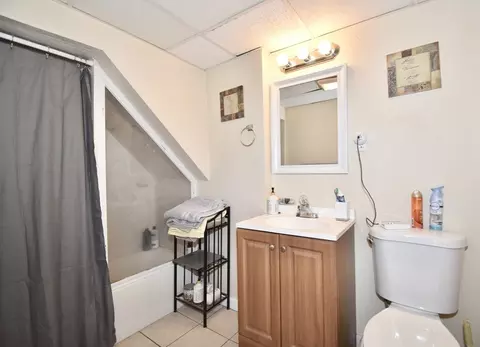 855 Liberty St, Springfield, MA 01104 photo 12