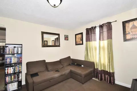 855 Liberty St, Springfield, MA 01104 photo 11