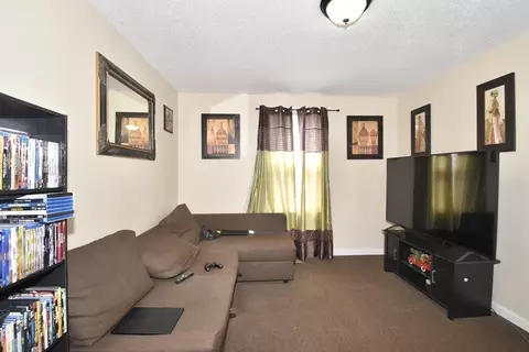 855 Liberty St, Springfield, MA 01104 photo 10