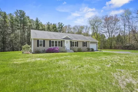 9 Railroad Ave, Douglas, MA 01516