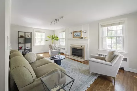 Living - 158 Oak St, Needham, MA 02492 photo 2 of 6