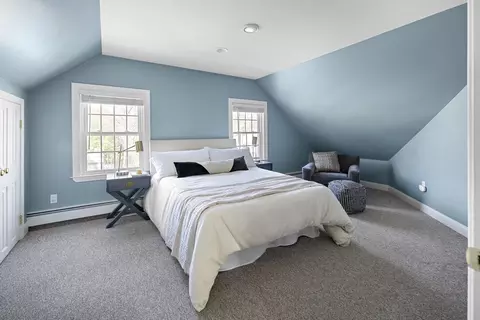 Bedroom - 158 Oak St, Needham, MA 02492 photo 7 of 8