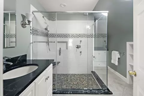 Bath - 158 Oak St, Needham, MA 02492 photo 3 of 3