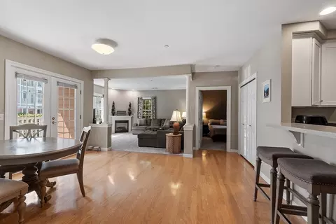 210 Chickering Rd #102A, North Andover, MA 01845