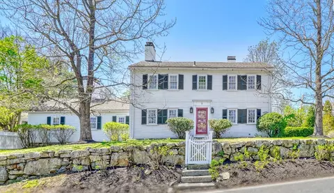 360 Dover Rd, Westwood, MA 02090