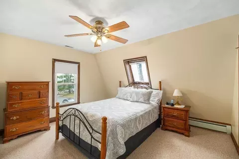 Bedroom - 2 Sylvester Ave, Beverly, MA 01915 photo 4 of 4