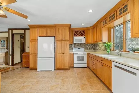 Kitchen - 2 Sylvester Ave, Beverly, MA 01915 photo 2 of 2