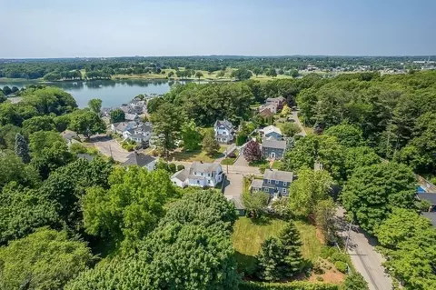 View/Area - 2 Sylvester Ave, Beverly, MA 01915 photo 3 of 5