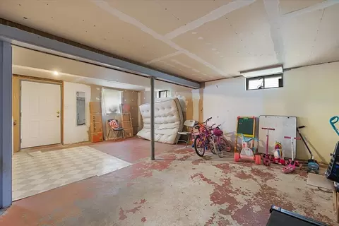 Other - 31 Mount Ave, Worcester, MA 01606 photo 8 of 9