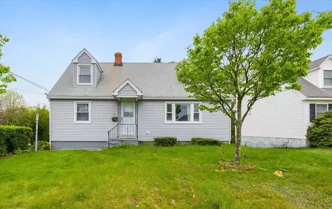 31 Mount Ave, Worcester, MA 01606