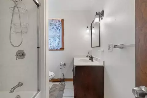 Bath - 31 Mount Ave, Worcester, MA 01606 photo 1 of 2