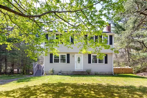 27 Tall Pines Rd, Plymouth, MA 02360