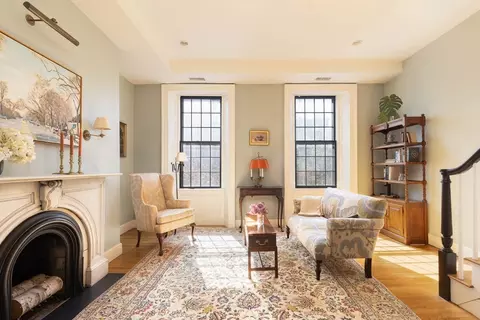 19 Hancock St #2, Boston, MA 02114