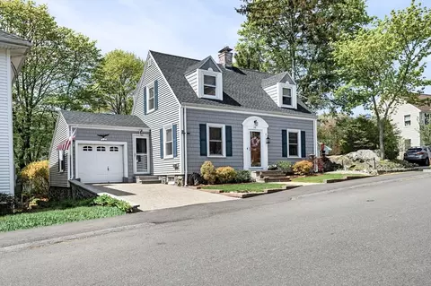 28 Burpee Rd, Swampscott, MA 01907