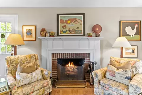 Living - 1720 Robeson St, Fall River, MA 02720 photo 2 of 4