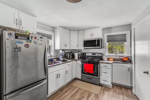 145 Maple St, Danvers, MA 01923 photo 15