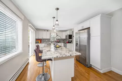 25 Ash St, Danvers, MA 01923 photo 17