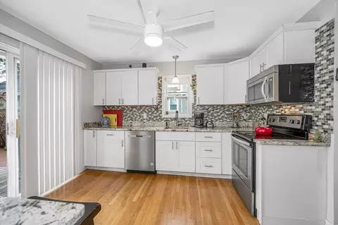 25 Ash St, Danvers, MA 01923 photo 13