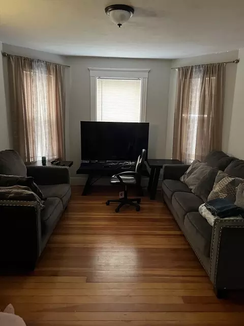 90 Swan St, Everett, MA 02149 photo 9