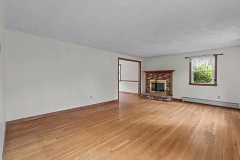 30 Searle St, Georgetown, MA 01833 photo 14